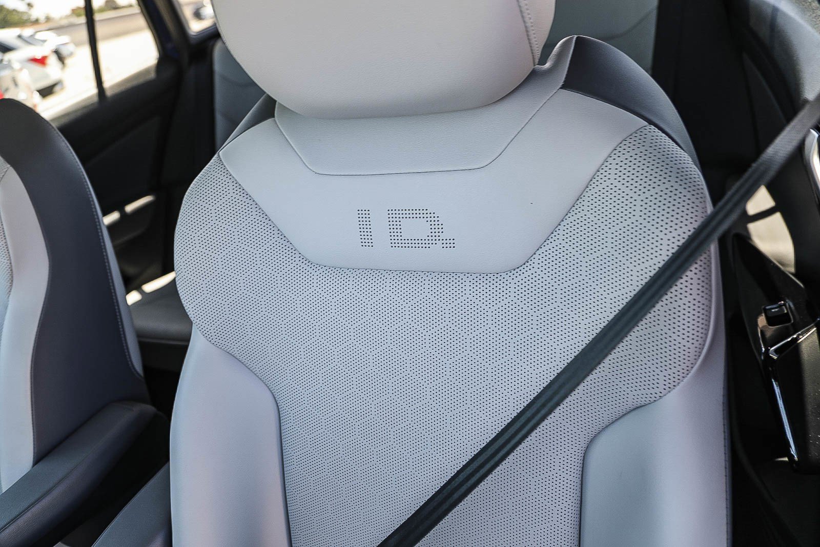 Used 2021 Volkswagen ID.4 Pro S RWD image 24