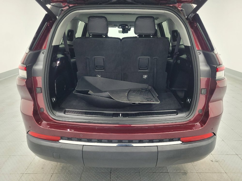 Used 2021 Jeep Grand Cherokee L Limited w/ Luxury Tech Group II AWD/4WD image 29