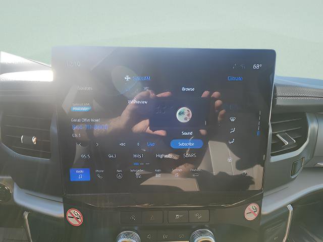 Used 2024 Ford Expedition XLT image 16