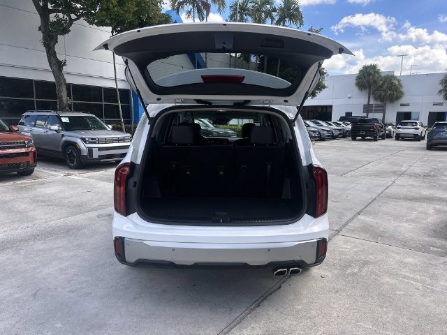 Used 2023 Kia Telluride S AWD/4WD image 28