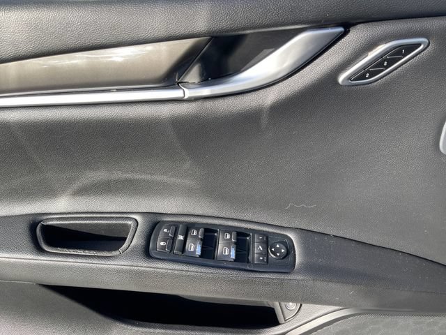 Used 2015 Maserati Ghibli RWD image 23