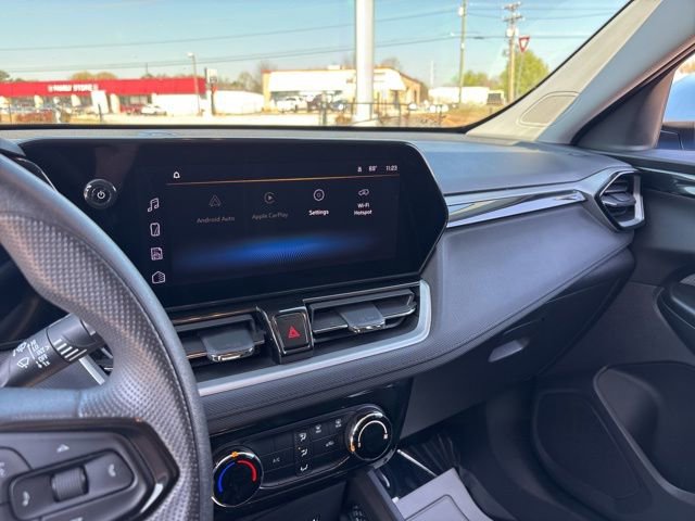 Used 2024 Chevrolet TrailBlazer LT image 16