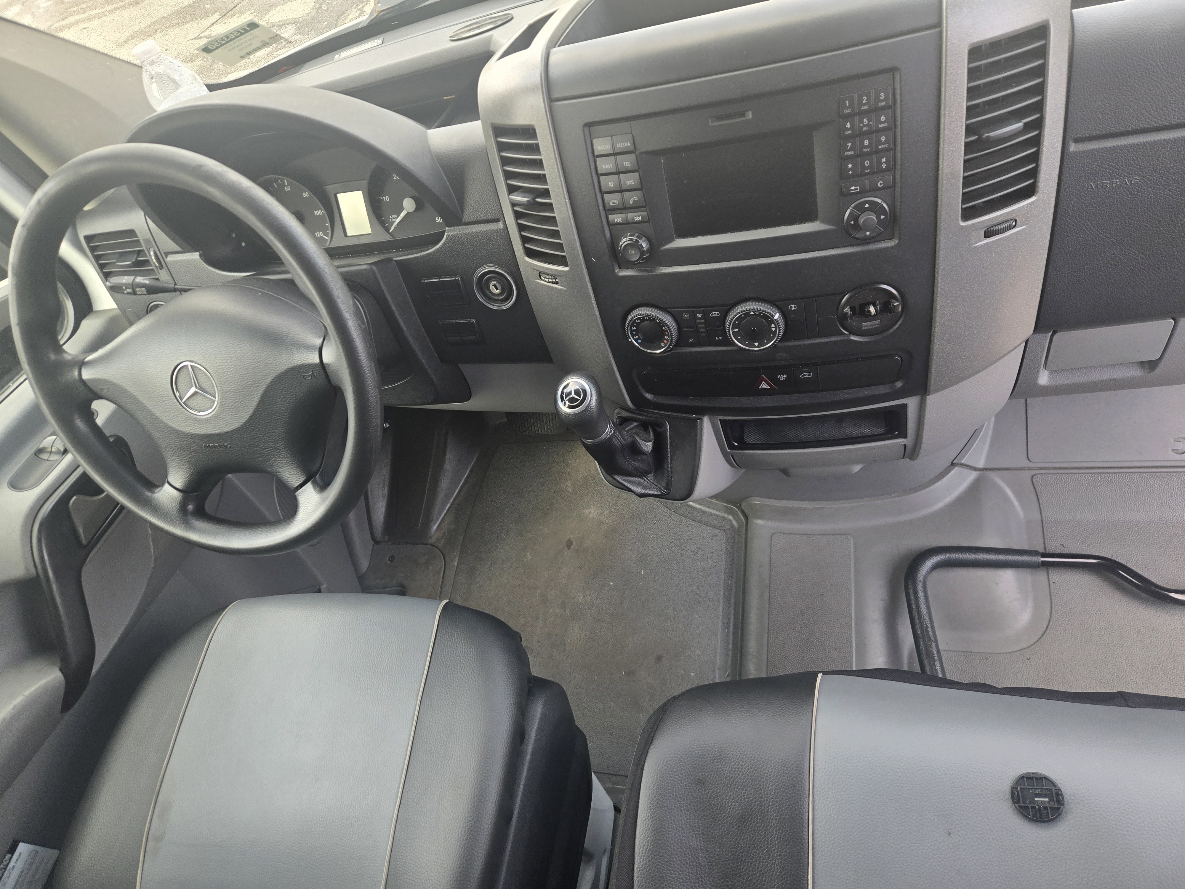 Used 2014 Mercedes-Benz Sprinter 3500 image 7