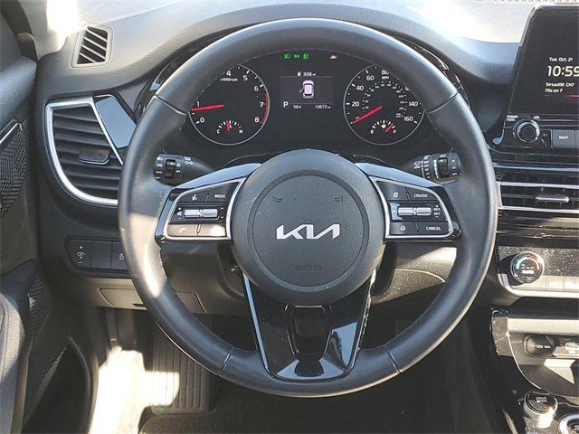 Certified 2023 Kia Seltos EX image 12