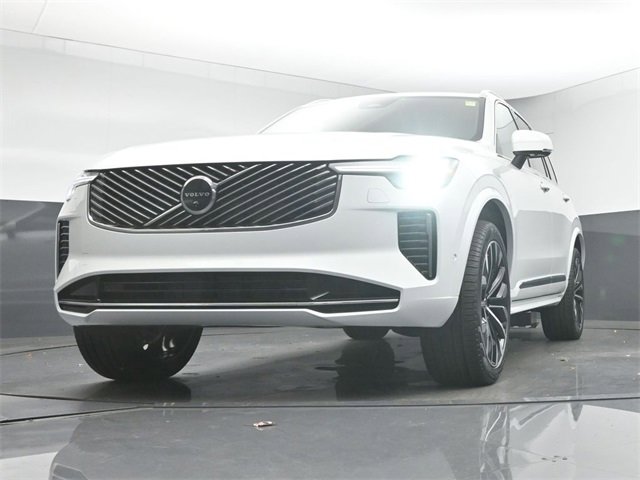 New 2026 Volvo XC90 B6 Plus w/ Protection Package Premier image 40