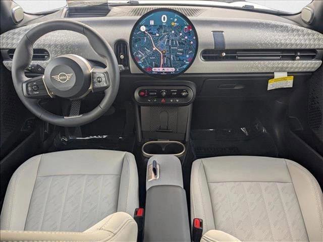 Used 2025 MINI Cooper 2-Door Hardtop image 15