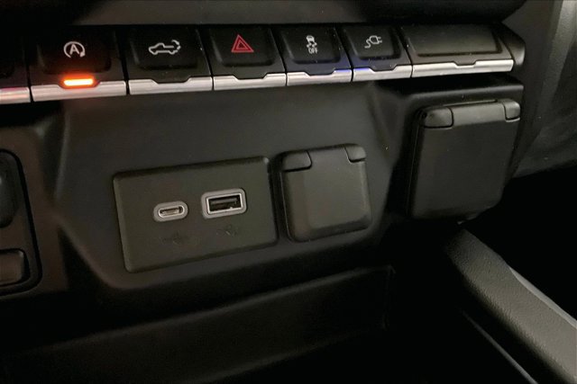 Used 2020 Chevrolet Silverado 1500 LT Trail Boss AWD/4WD image 33