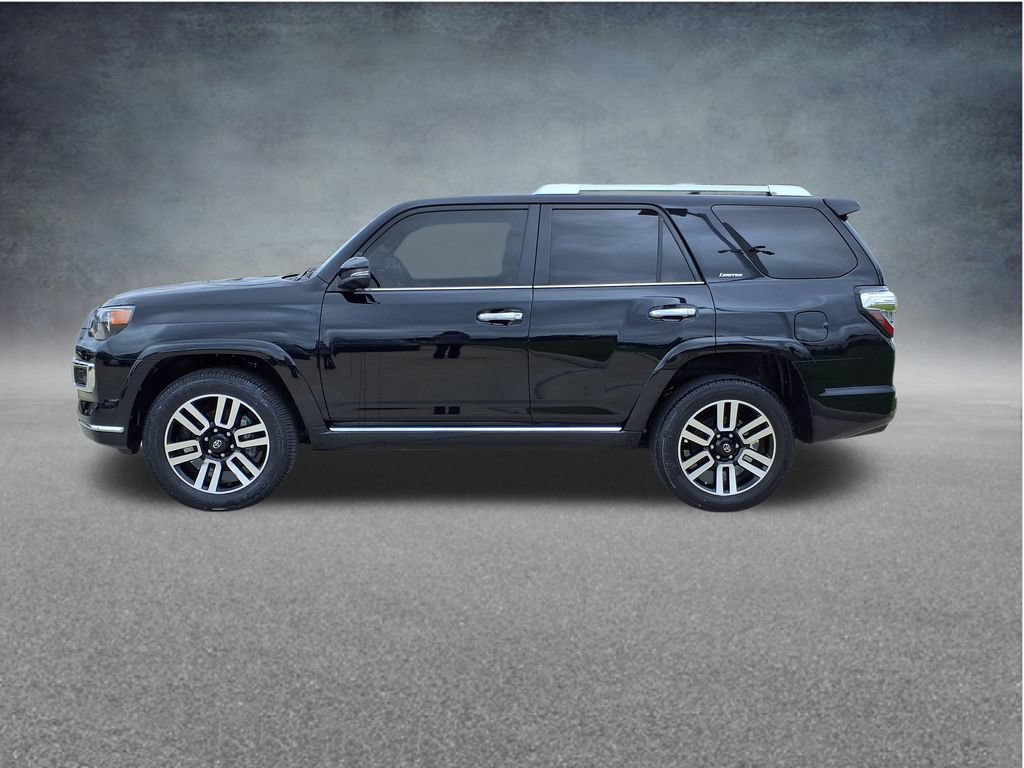 Used 2024 Toyota 4Runner Limited AWD/4WD image 5
