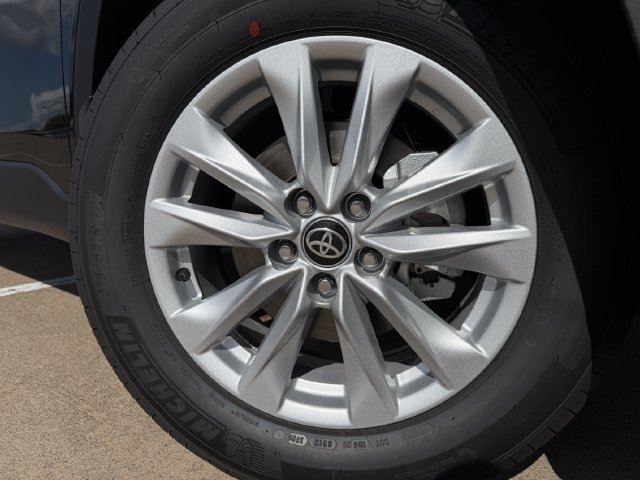 New 2026 Toyota Corolla Cross LE FWD image 9