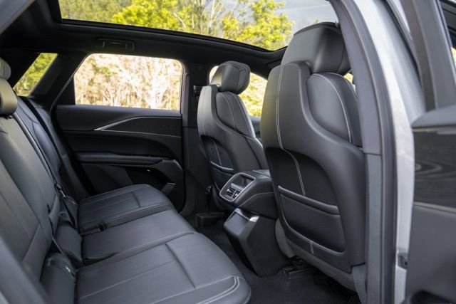 Used 2024 Cadillac Lyriq Luxury RWD image 46