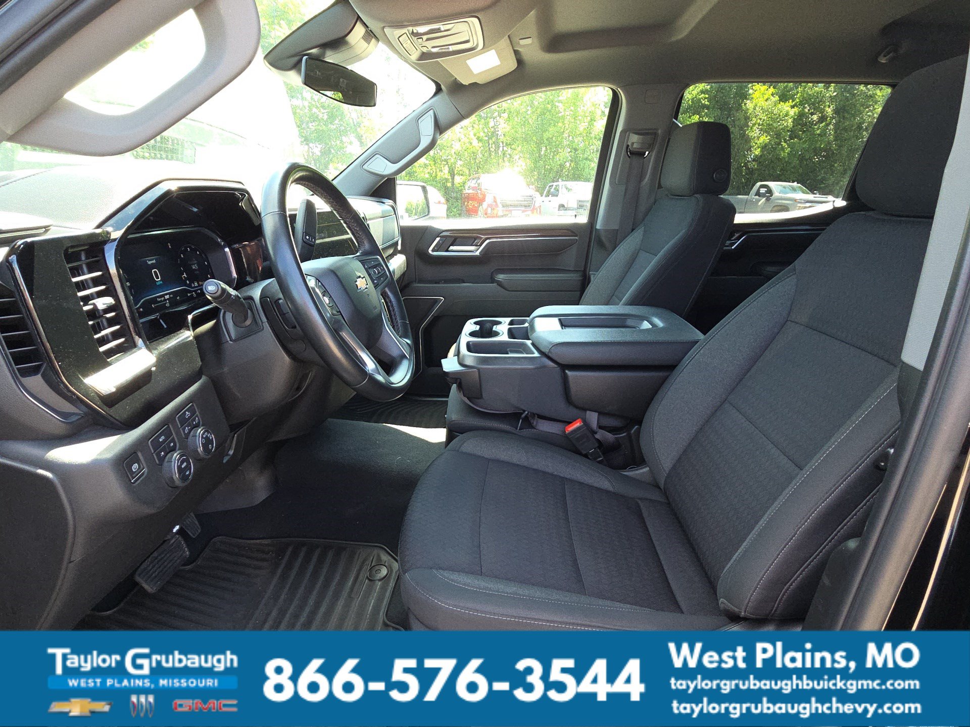 Used 2023 Chevrolet Silverado 1500 LT w/ Protection Package AWD/4WD image 16
