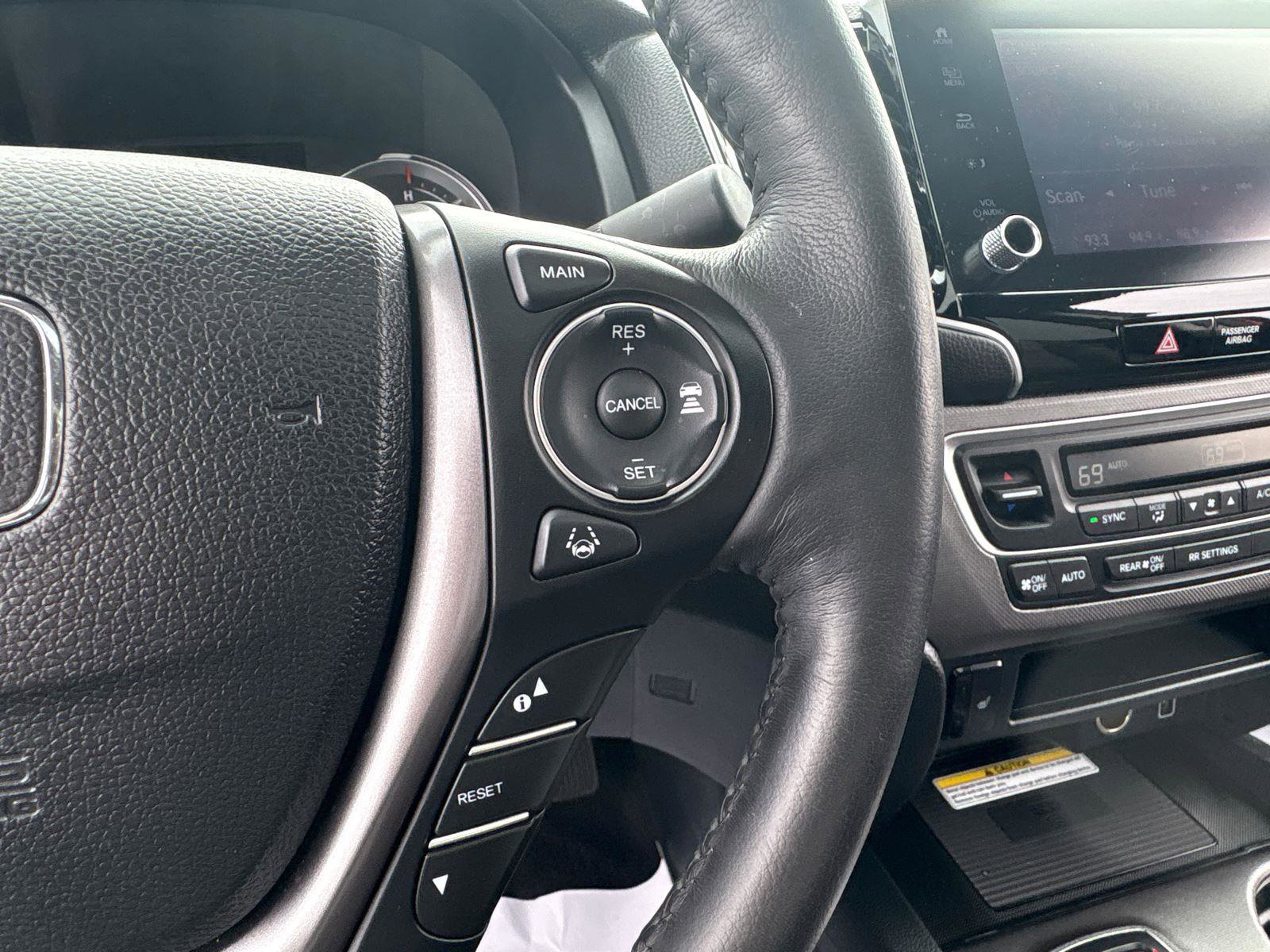 Used 2023 Honda Ridgeline RTL-E image 22