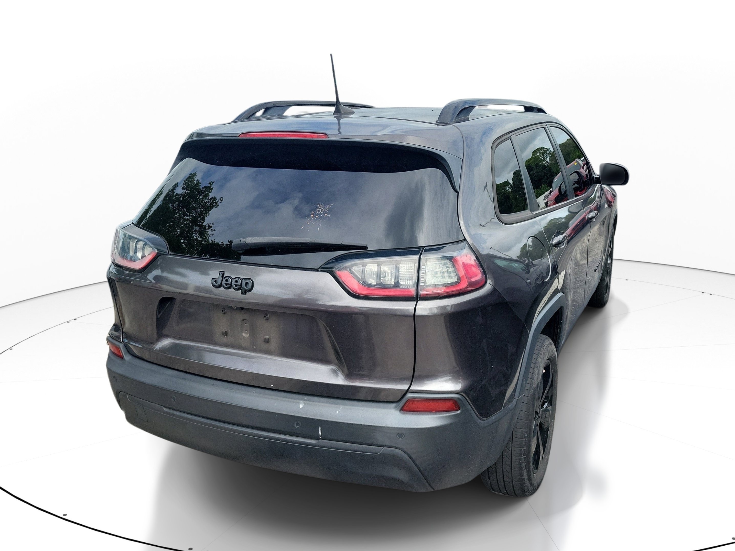 Used 2021 Jeep Cherokee Latitude Plus FWD image 9
