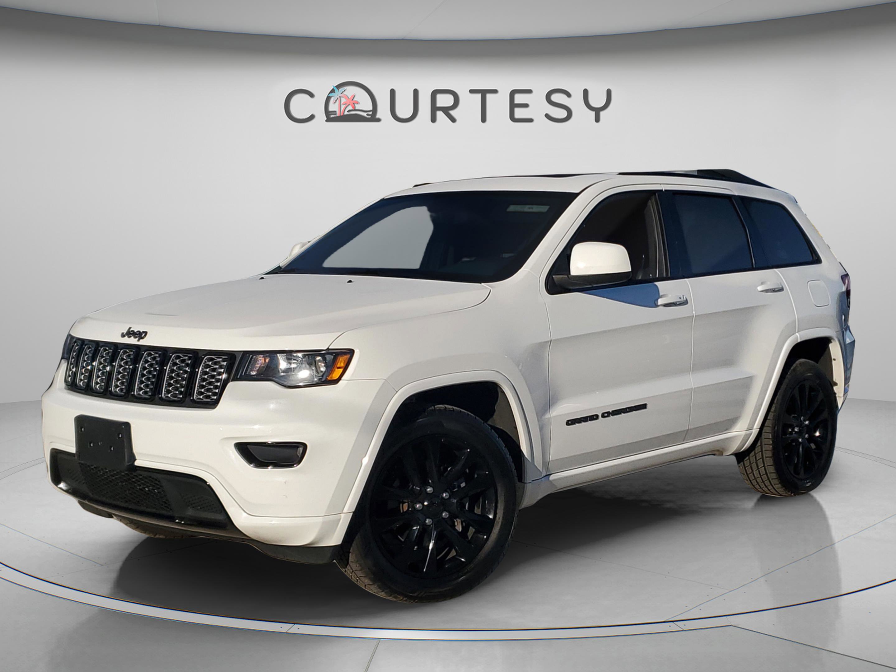 Used 2020 Jeep Grand Cherokee Altitude AWD/4WD image 1