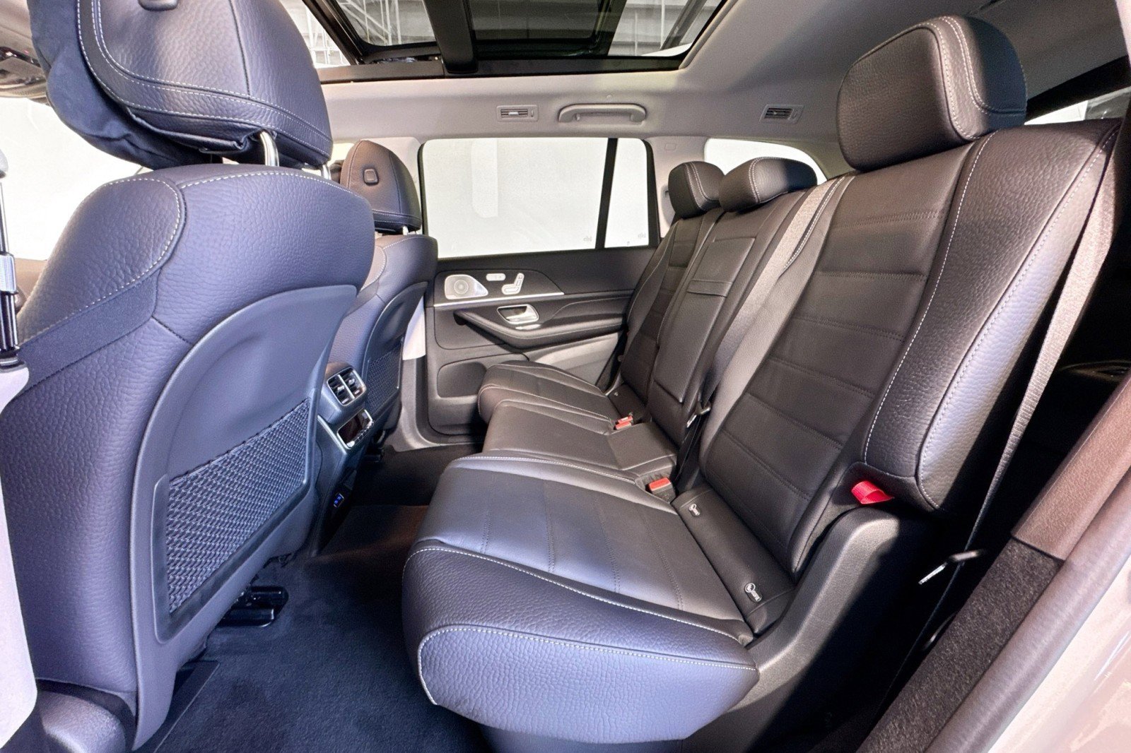 New 2026 Mercedes-Benz GLS 450 4MATIC image 22