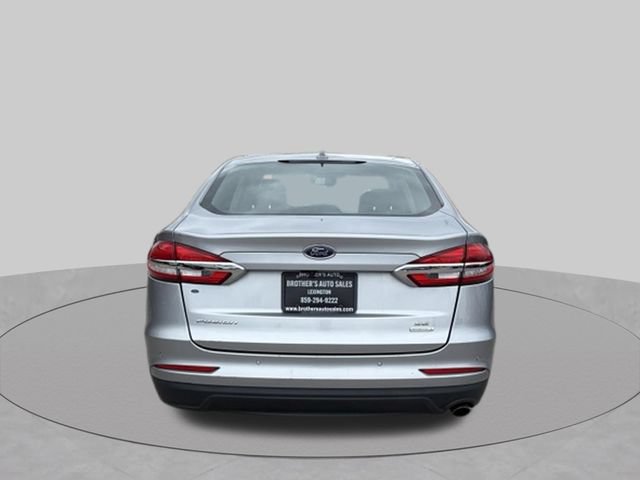 Used 2020 Ford Fusion SE FWD image 5