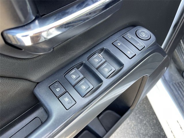 Used 2017 Chevrolet Silverado 3500 LT image 19