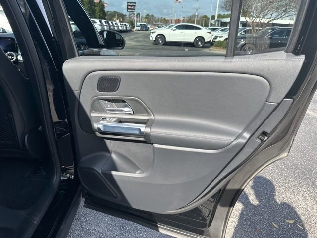 Certified 2024 Mercedes-Benz EQB 300 4MATIC image 19
