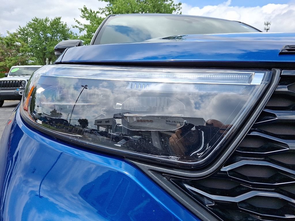 Used 2020 Ford Explorer ST w/ ST Street Pack AWD/4WD image 9