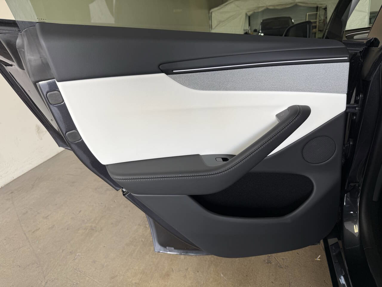 Used 2026 Tesla Model Y Long Range image 21