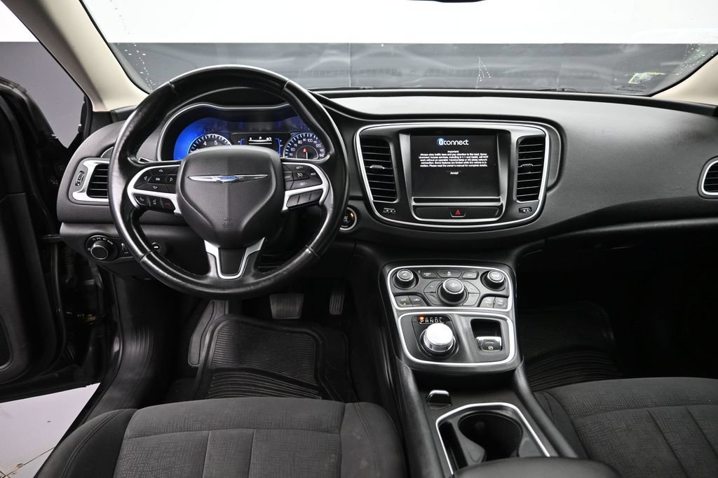 Used 2016 Chrysler 200 Limited w/ Anniversary Edition FWD image 11