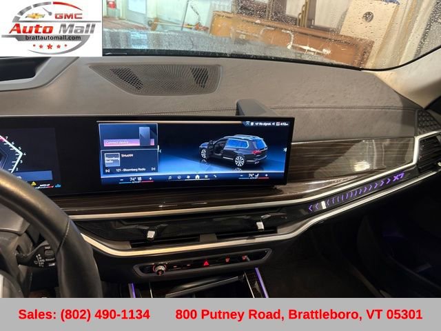 Used 2024 BMW X7 xDrive40i w/ Climate Comfort Package image 18