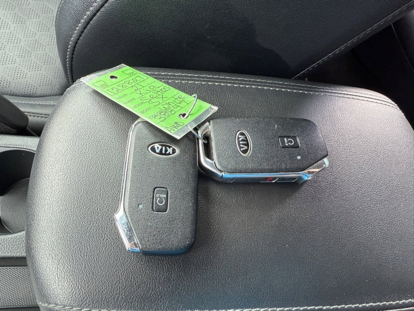 Used 2021 Kia Seltos SX image 40