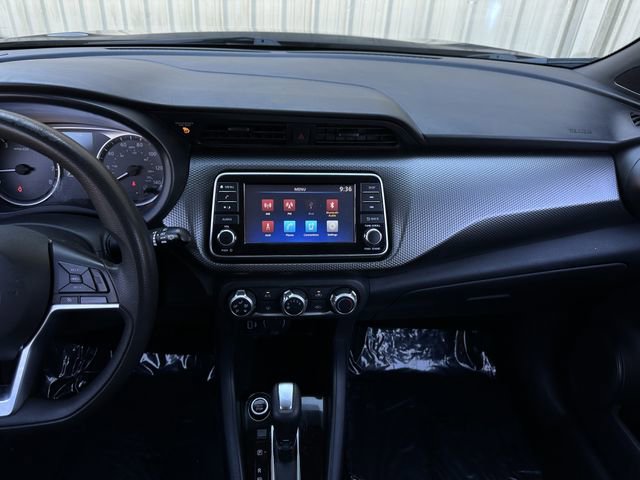 Used 2020 Nissan Kicks S image 15