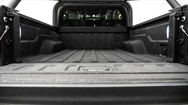 Used 2025 Jeep Gladiator Sport image 40