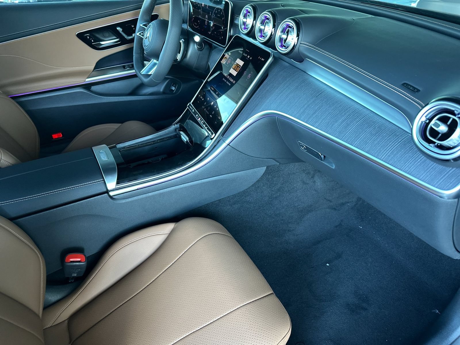 New 2026 Mercedes-Benz CLE 300 4MATIC Coupe image 14