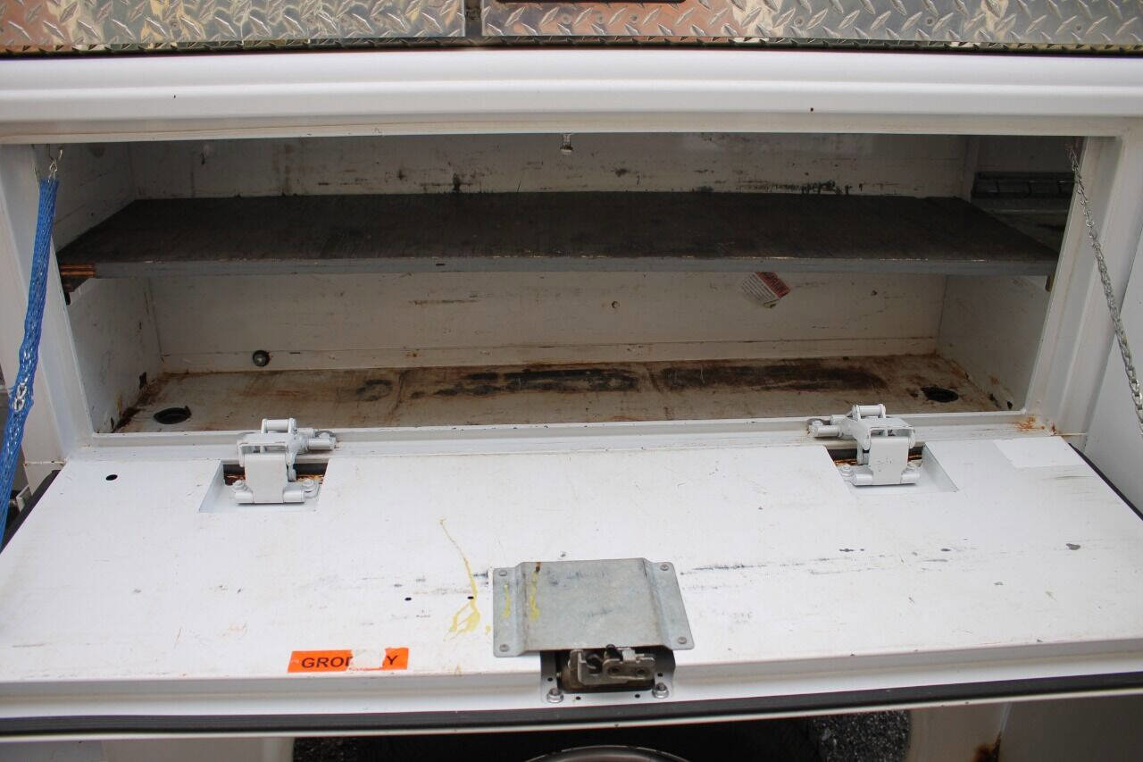 Used 2012 Ford F250 XL image 25