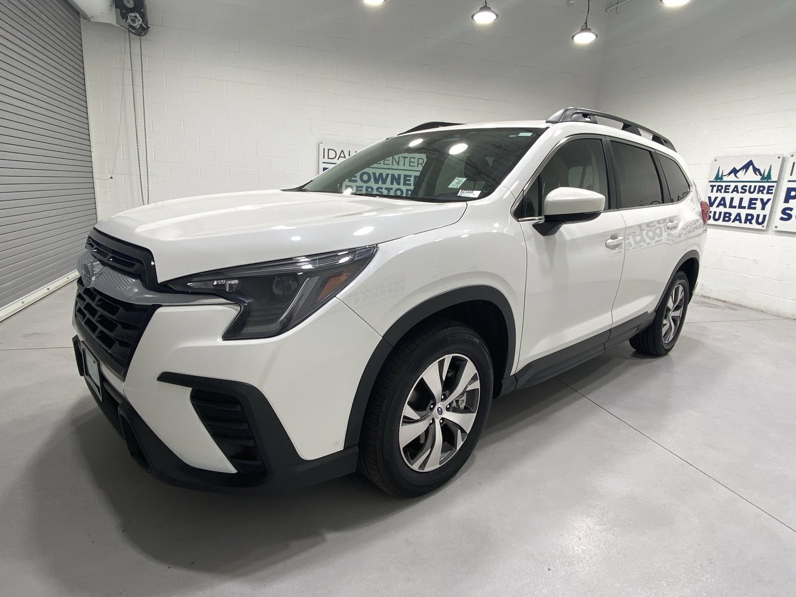 Used 2025 Subaru Ascent Premium AWD/4WD image 4
