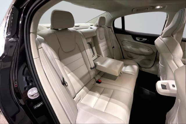 Certified 2025 Volvo S60 B5 Plus FWD image 29