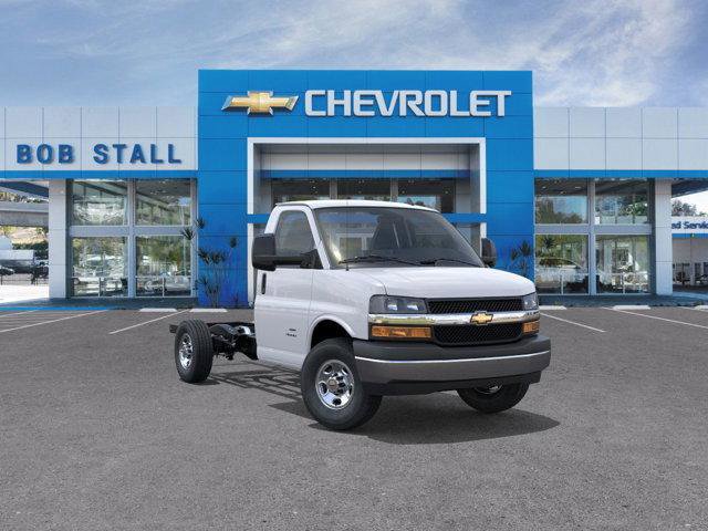 New 2026 Chevrolet Express 3500 w/ Power Convenience Package