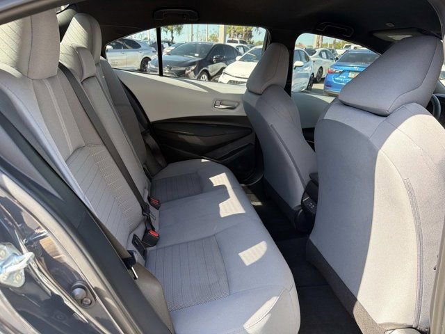 Certified 2025 Toyota Corolla SE image 19