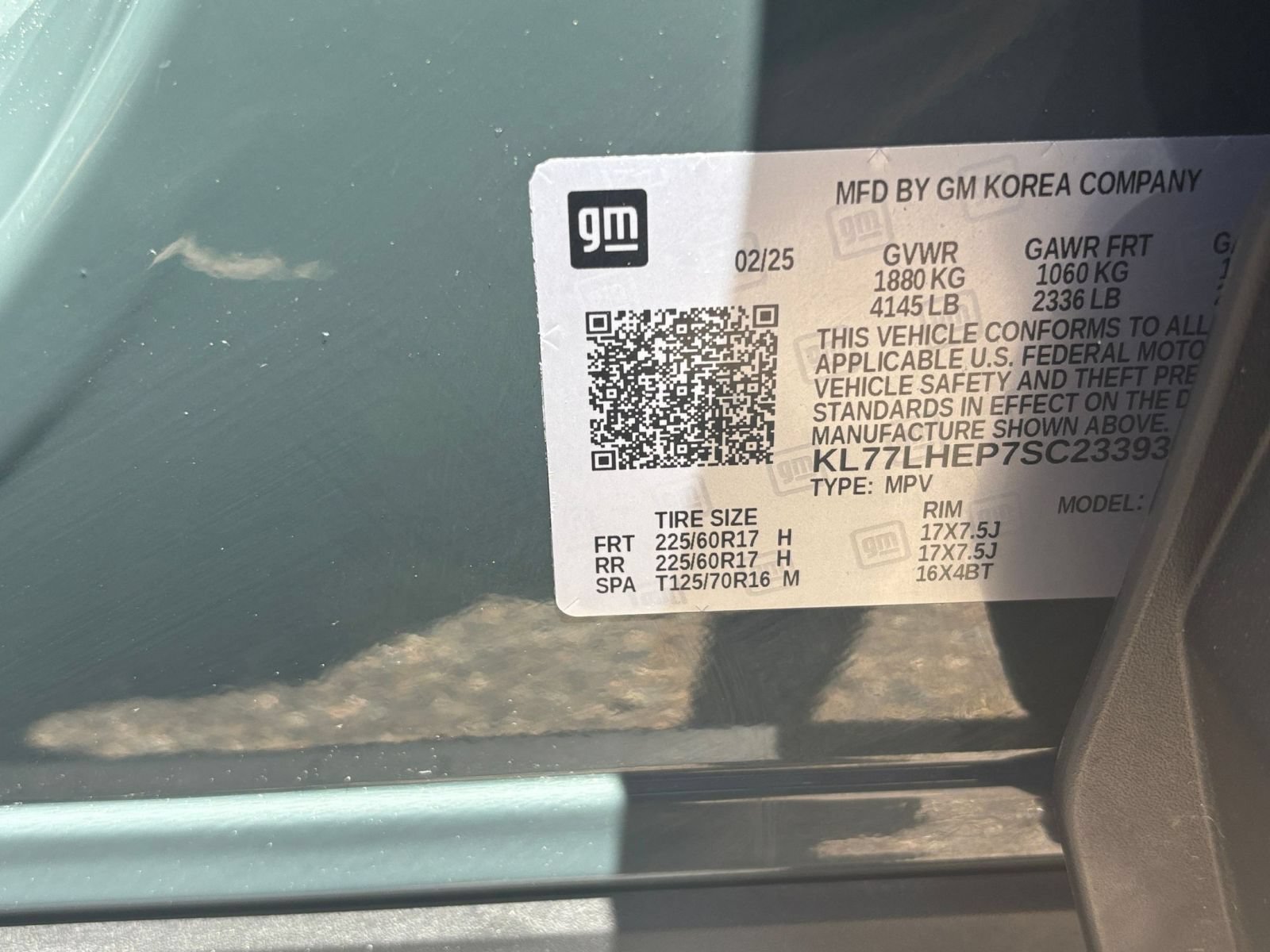 Used 2025 Chevrolet Trax LT FWD image 25