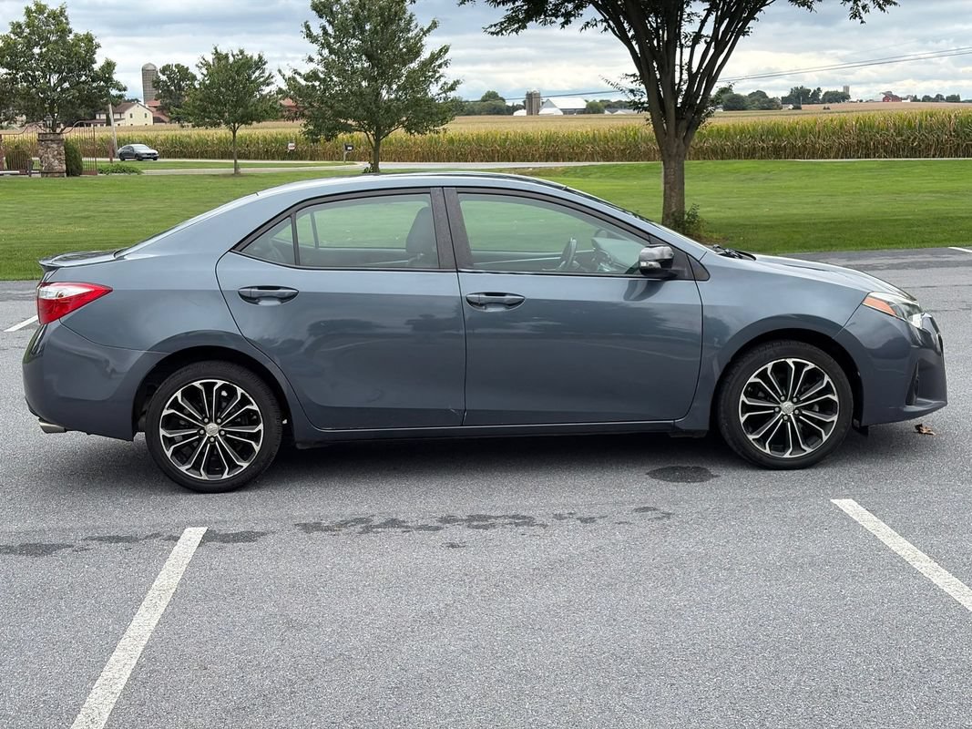 Used 2015 Toyota Corolla S FWD image 9