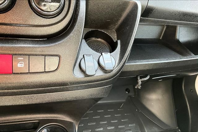 Used 2020 RAM ProMaster 2500 w/ Interior Convenience Group image 24