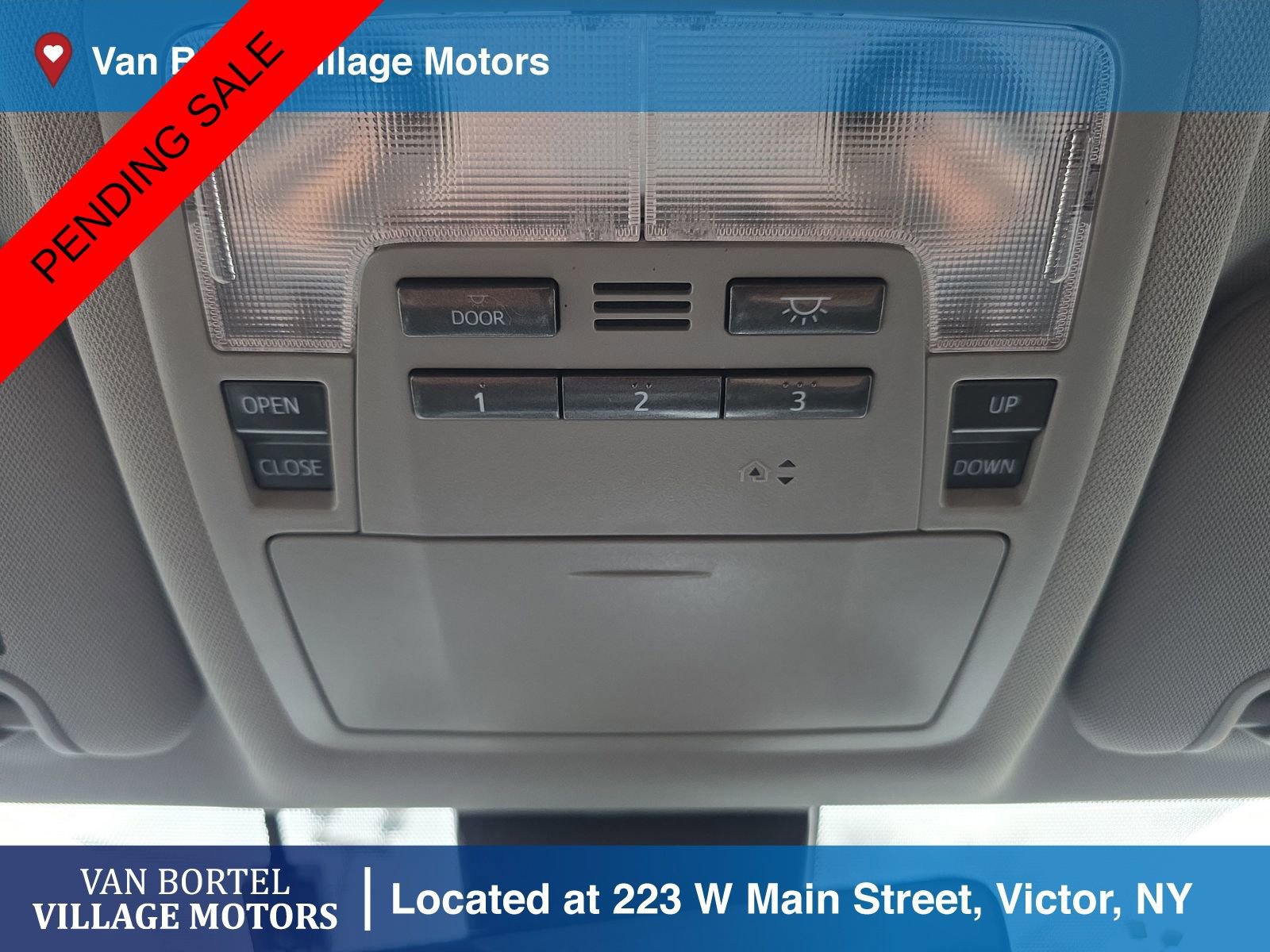 Used 2018 Toyota Highlander SE image 23
