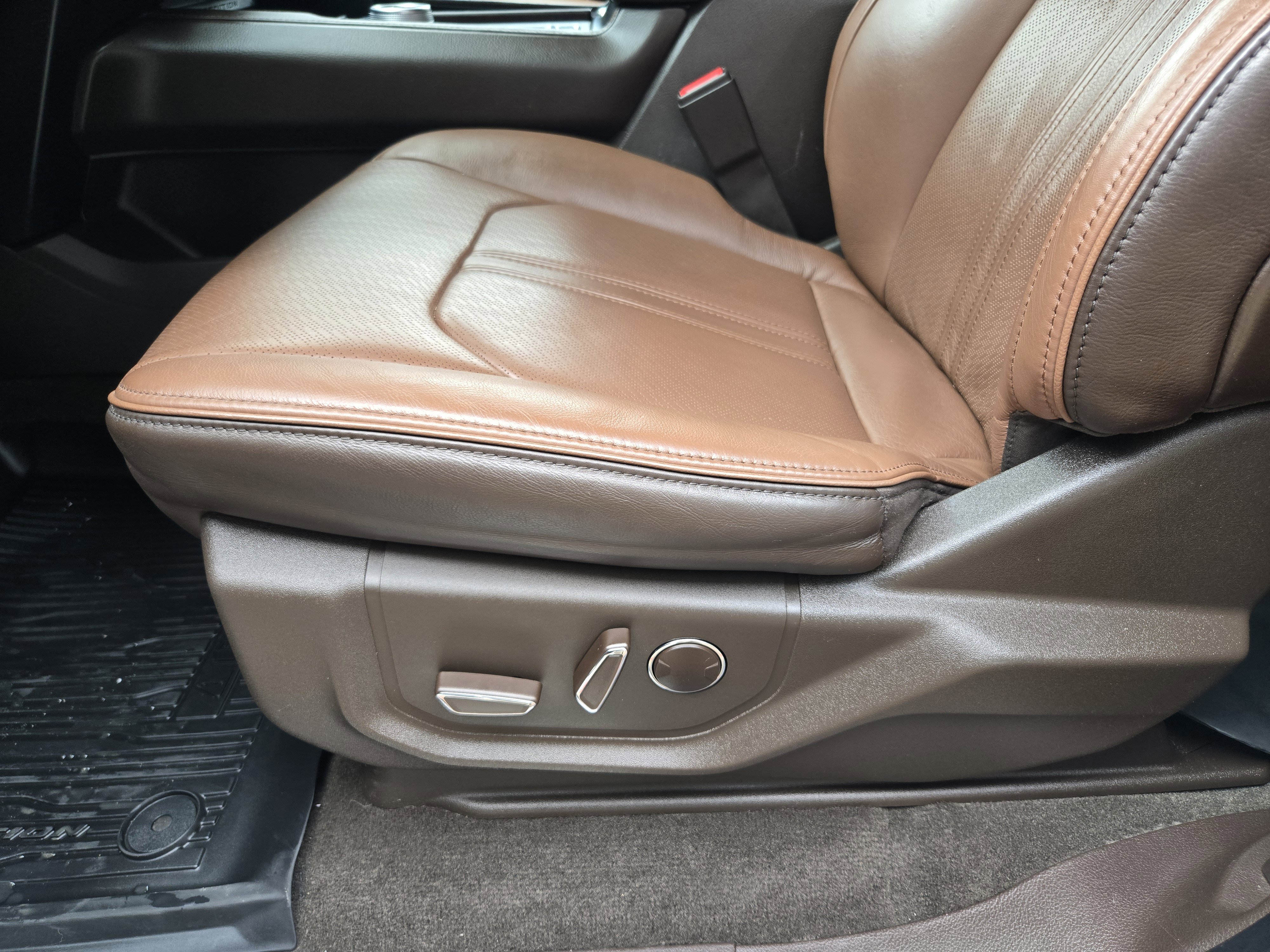 Used 2023 Ford Expedition Max King Ranch image 18