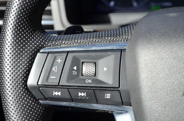 Used 2023 Mitsubishi Outlander SEL image 20