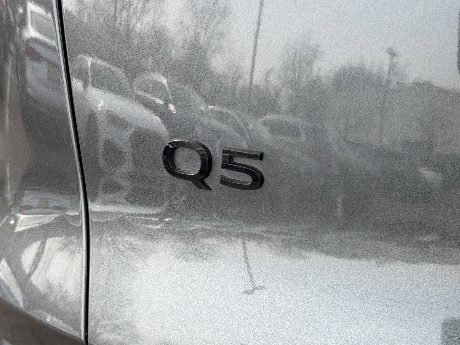 Used 2025 Audi Q5 Premium w/ Convenience Package image 24