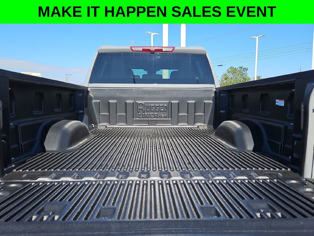 Used 2025 Chevrolet Silverado 2500 Custom w/ Custom Value Package AWD/4WD image 31