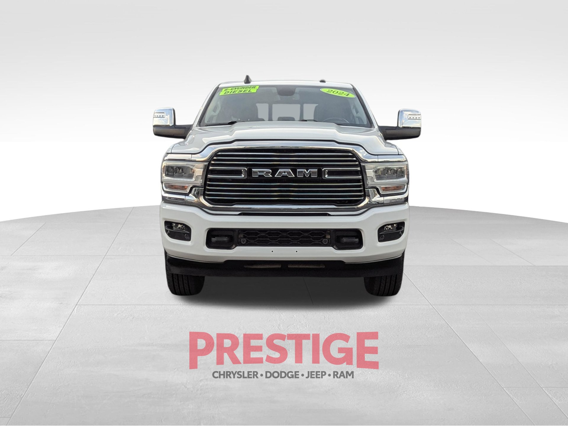 Used 2024 RAM 2500 Laramie AWD/4WD image 3
