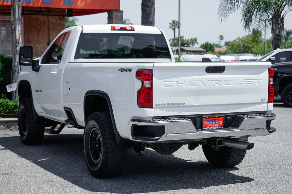 Used 2022 Chevrolet Silverado 2500 LT w/ Convenience Package AWD/4WD image 6