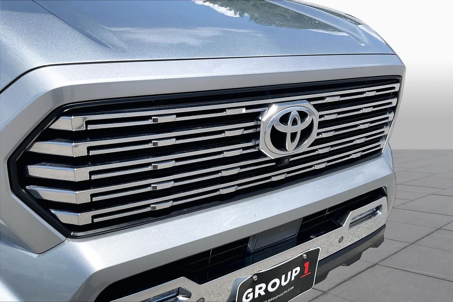 Used 2024 Toyota Tacoma Limited AWD/4WD image 29