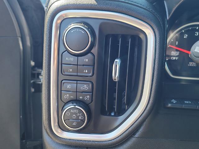 Used 2019 Chevrolet Silverado 1500 High Country w/ Technology Package AWD/4WD image 17