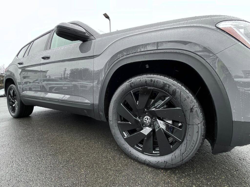 New 2026 Volkswagen Atlas SE image 10