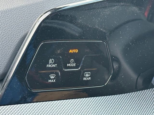 New 2026 Volkswagen GTI SE FWD image 23