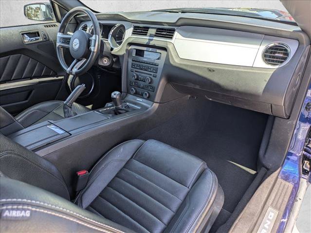 Used 2010 Ford Mustang GT Premium RWD image 17